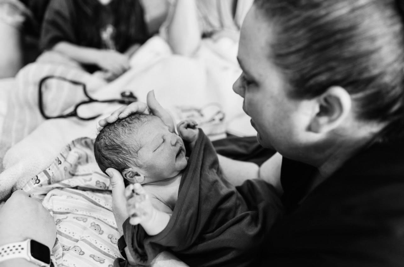 newborn with midwife in Texarkana home setting