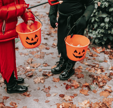 Halloween safety checklist